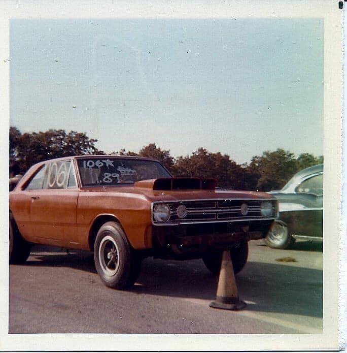 Attached picture Unknown Plain Red Hemi Dart.jpg